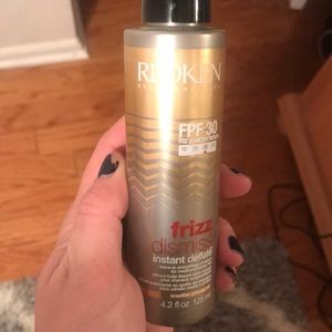 Redken frizz dismiss